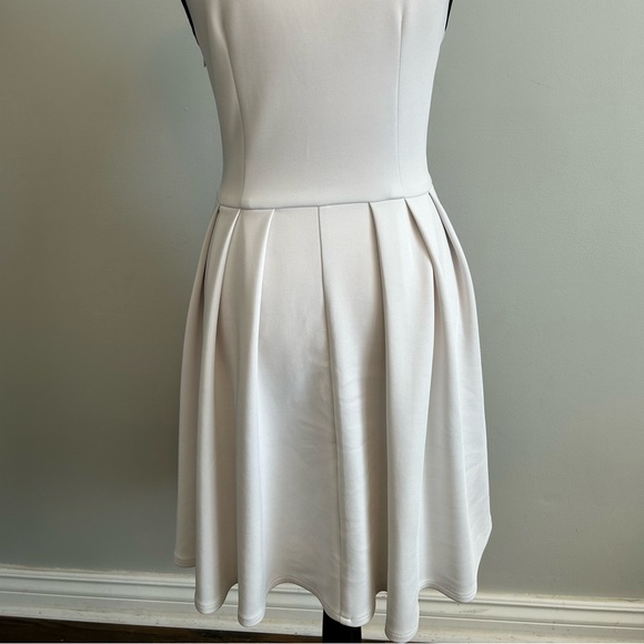 VINTAGE Fit and Flare Midi Dress Size Small - Picture 2 of 6